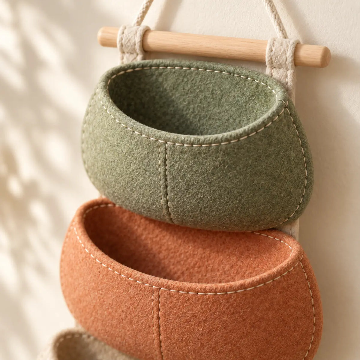 Pebble Pocket felt edge and rail detail